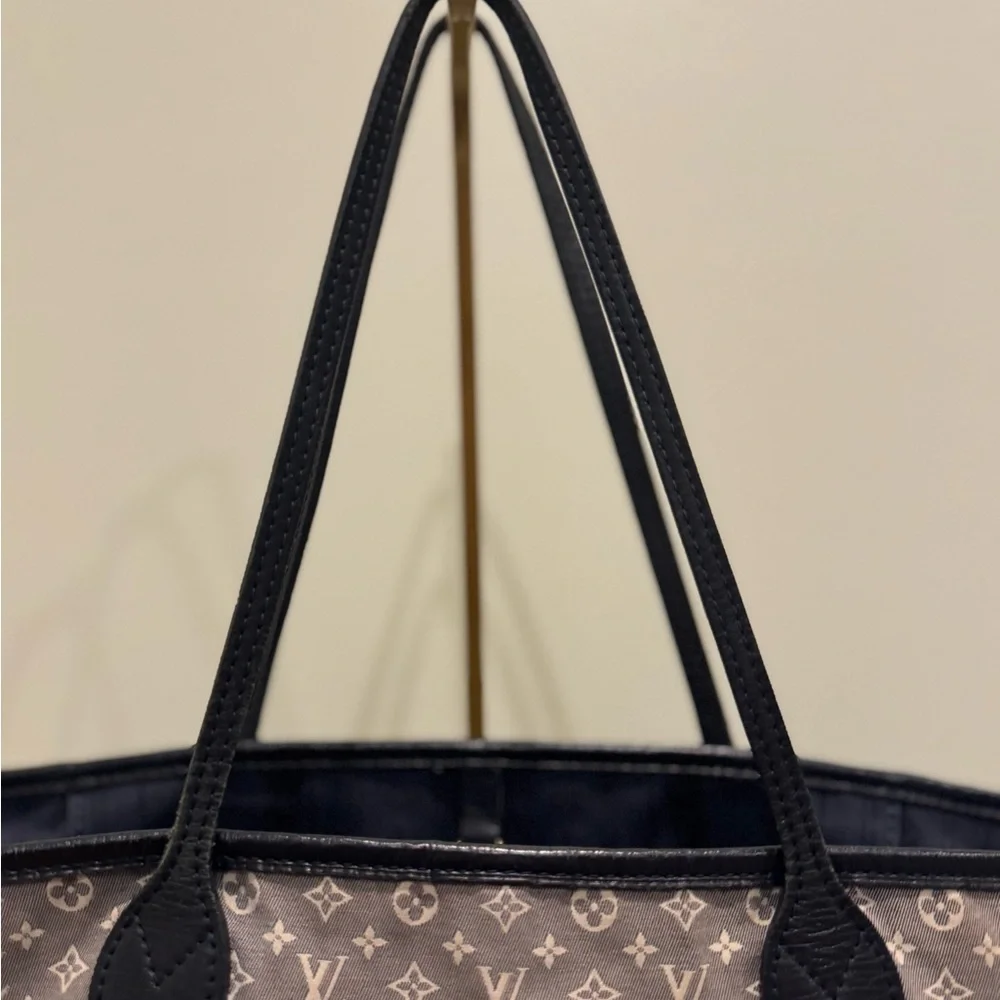 Louis Vuitton Denim Monogram LV Neverfull Limited Edition Tote Bag - Picture 2 of 10